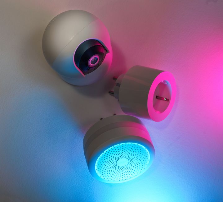 Smart home devices that require no installation