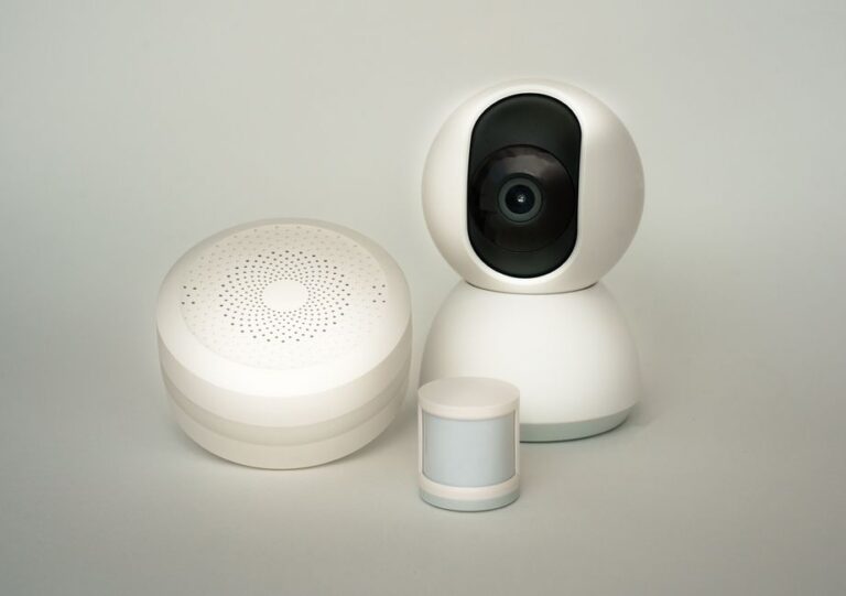 A security camera, hub and motion sensor set