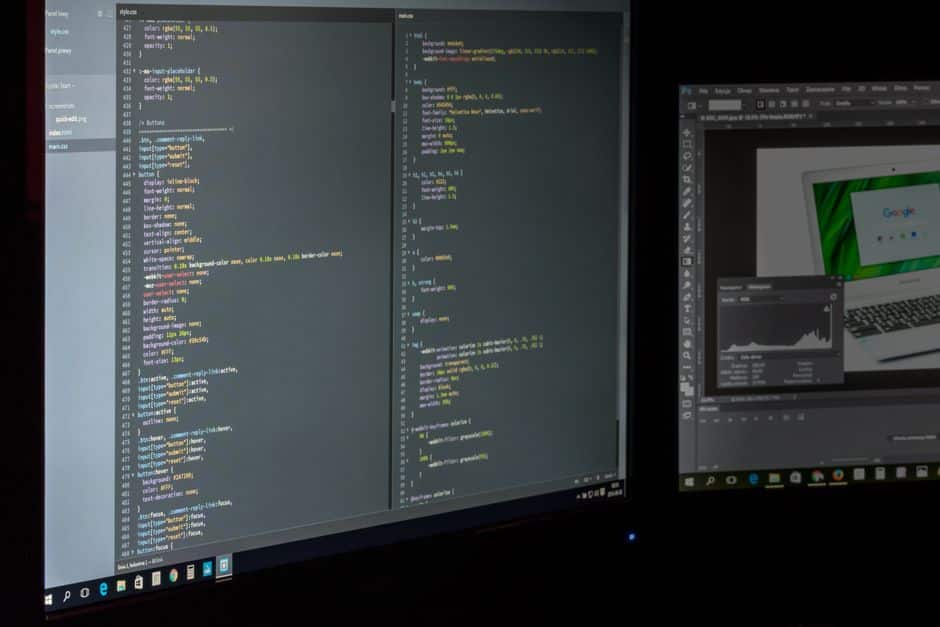 A terminal window showing server configuration text